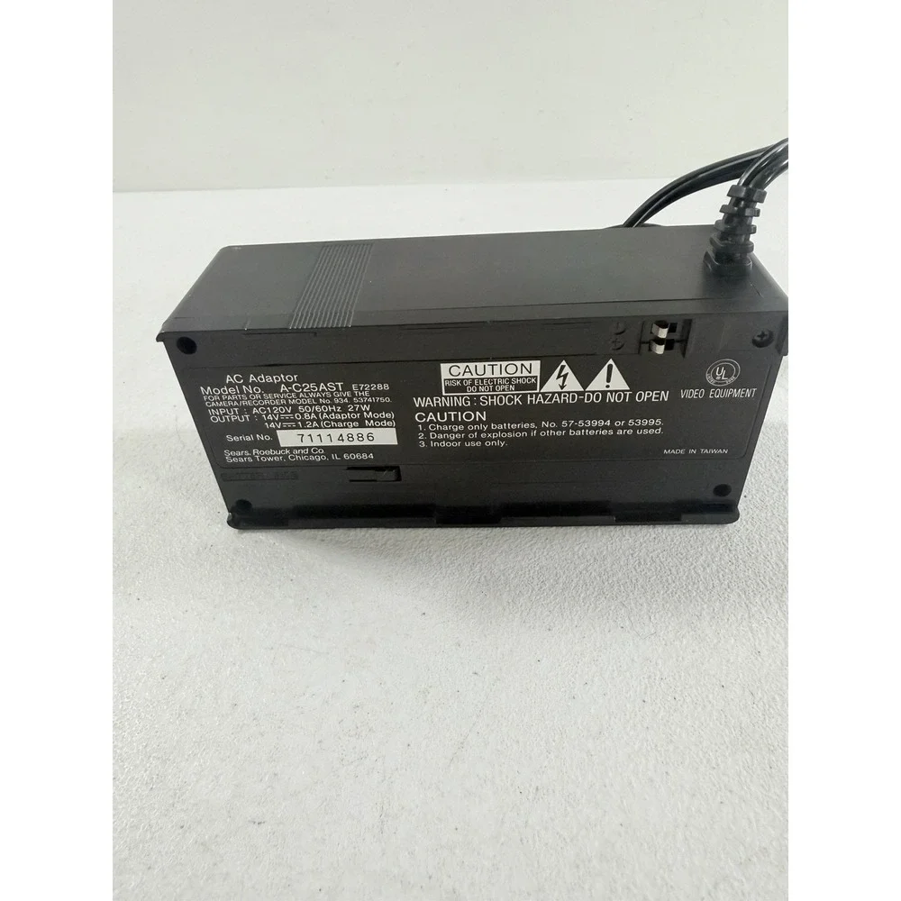Sears Roebuck A-C25AST E72288 AC Adaptor Camcorder Battery Charger Power Supply
